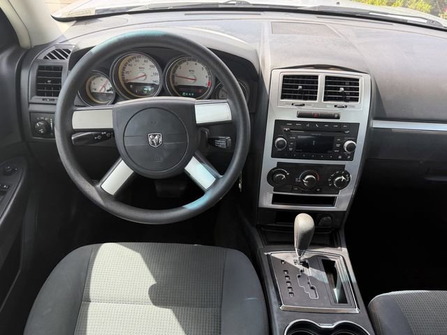 Used 2010 Dodge Charger SXT image 10