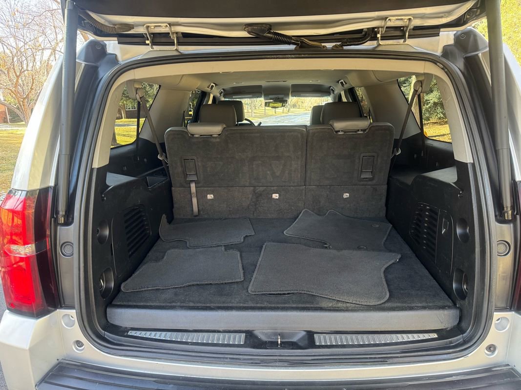 Used 2020 Chevrolet Suburban LT image 26