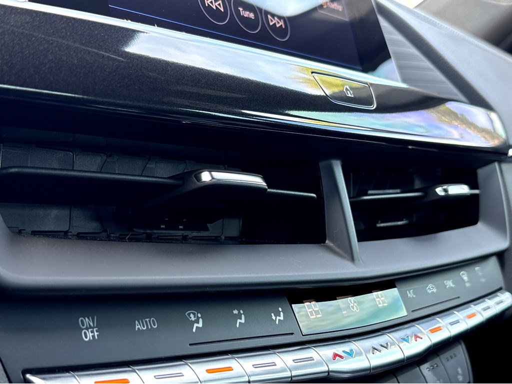 Certified 2025 Cadillac CT4 Premium Luxury image 29