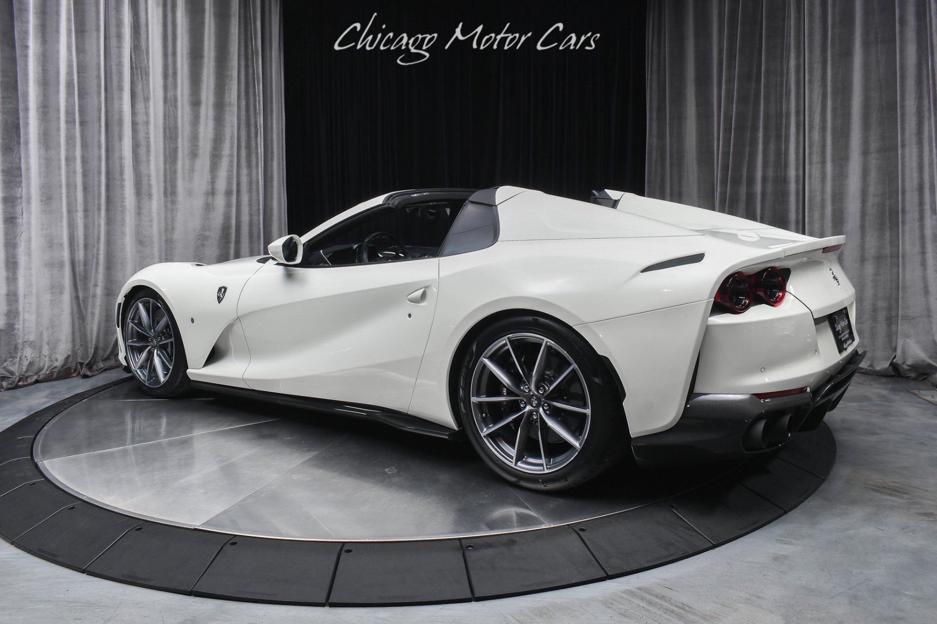 Used 2022 Ferrari 812 GTS RWD image 3