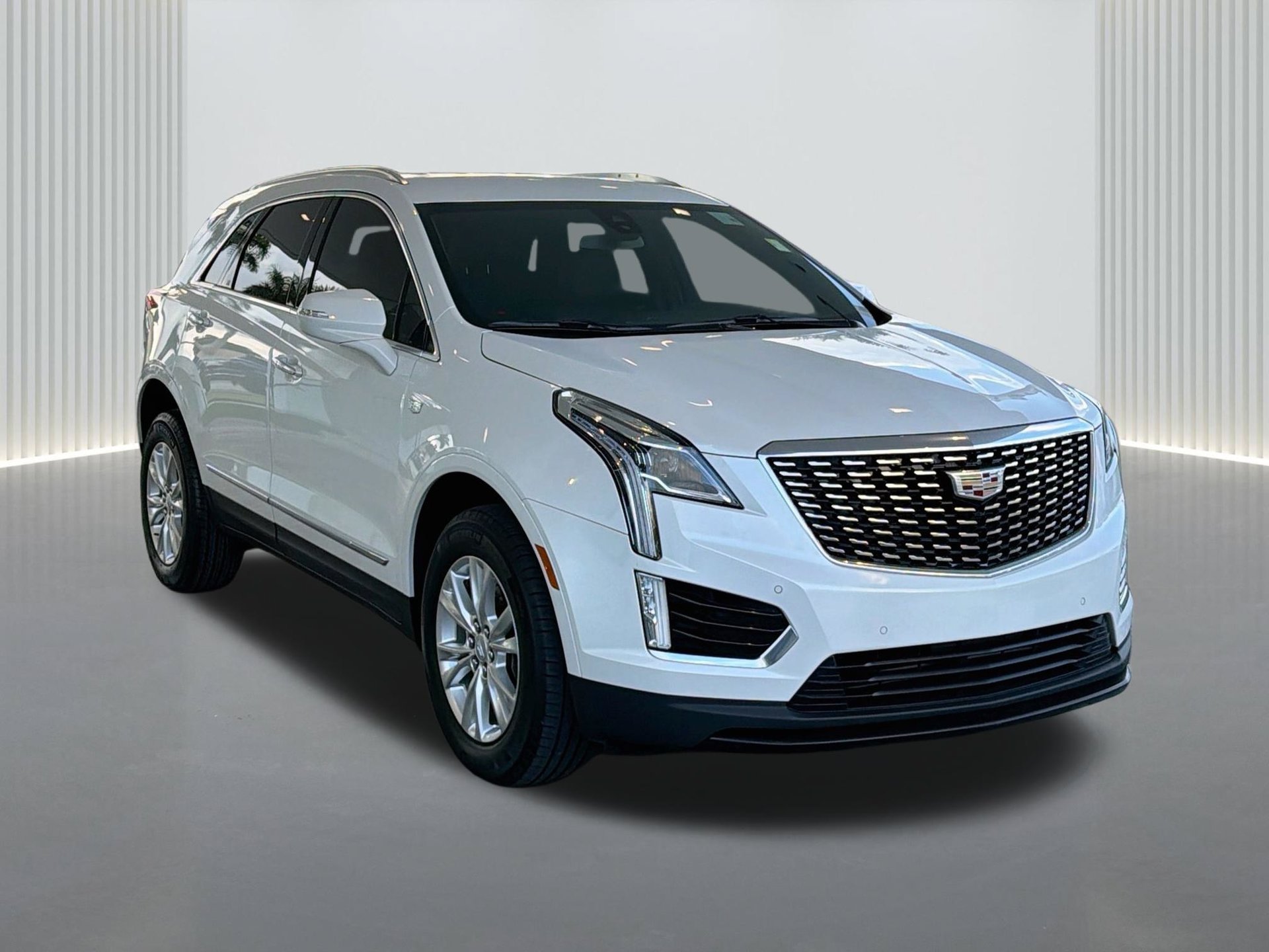 Certified 2023 Cadillac XT5 Luxury FWD image 9