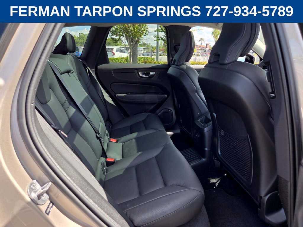 Certified 2024 Volvo XC60 T8 Plus w/ Protection Package Premier AWD/4WD image 17