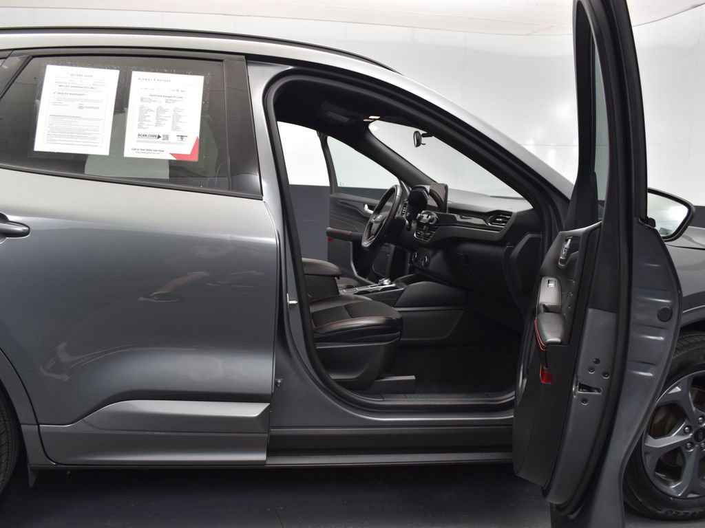 Used 2023 Ford Escape ST-Line image 27