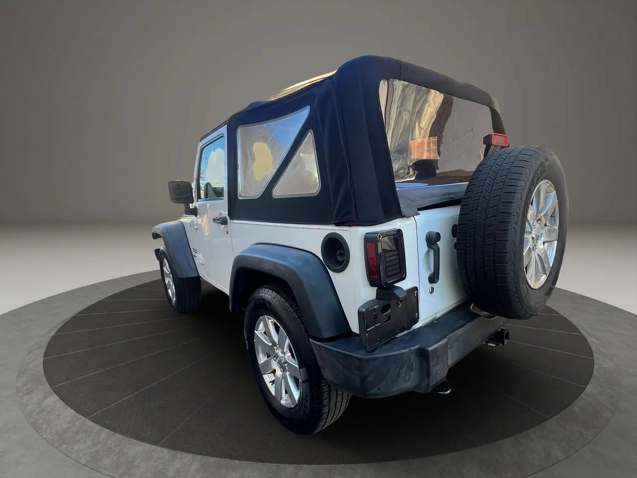 Used 2014 Jeep Wrangler Sport w/ Connectivity Group AWD/4WD image 7