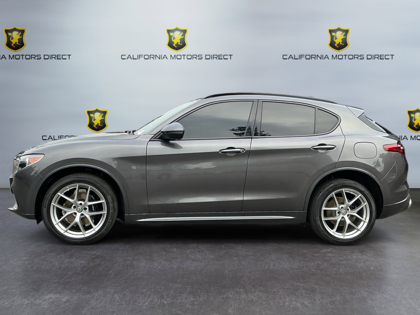 Used 2020 Alfa Romeo Stelvio Ti Sport w/ Quick Order Package 22S Sport image 8