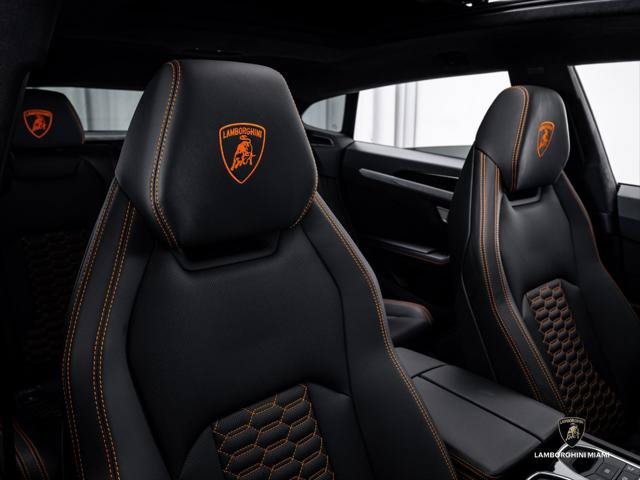 Used 2020 Lamborghini Urus AWD/4WD image 41