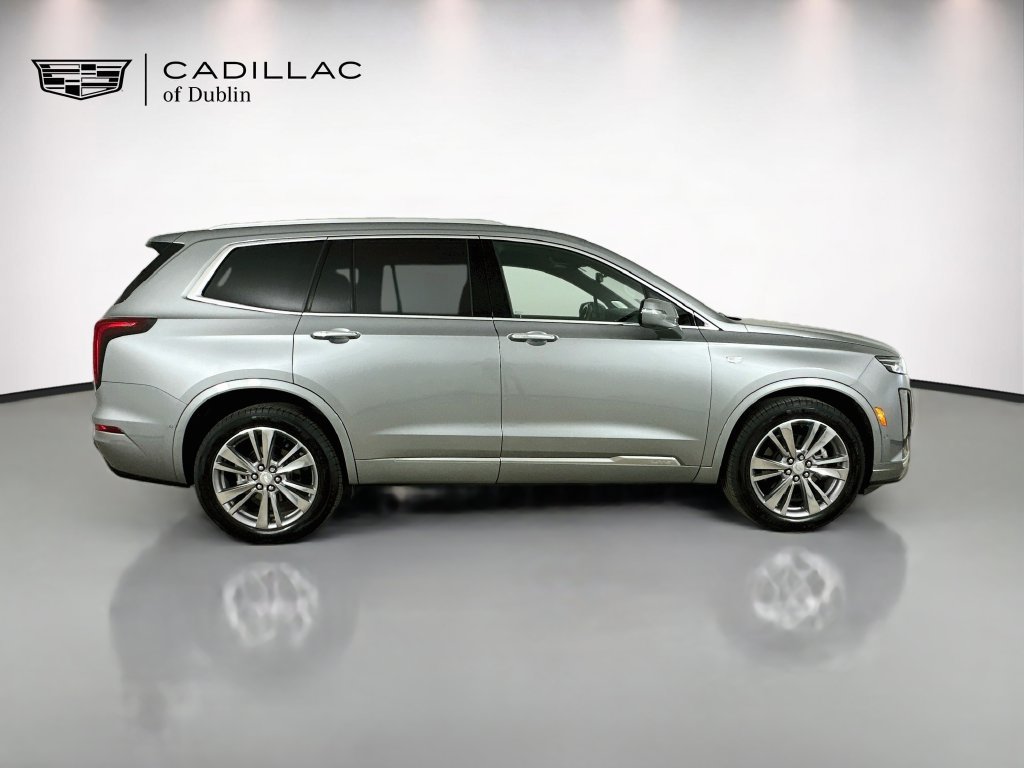 Certified 2025 Cadillac XT6 Premium Luxury w/ Platinum Package AWD/4WD image 4