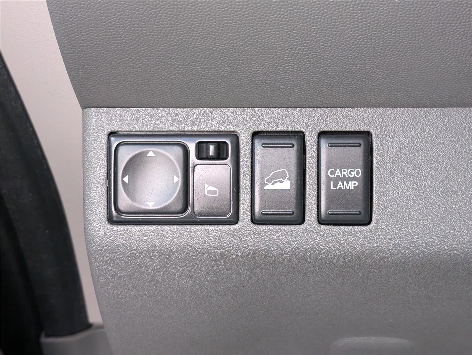 Used 2016 Nissan Frontier SV image 18