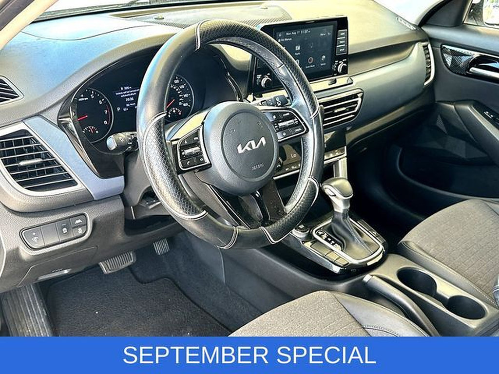 Used 2023 Kia Seltos S FWD image 13