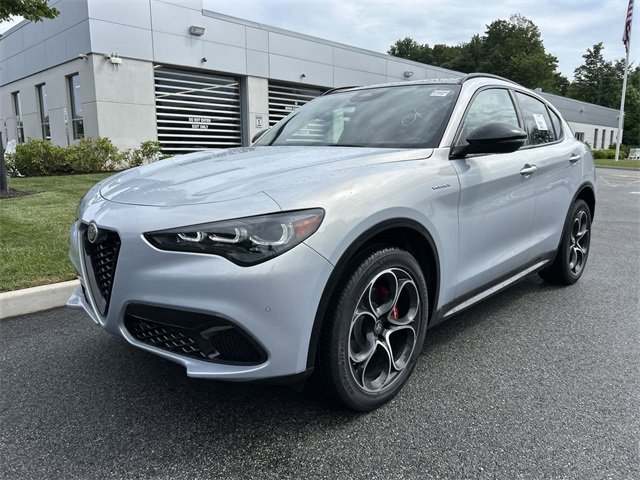 New 2025 Alfa Romeo Stelvio Sprint w/ Veloce Package image 4
