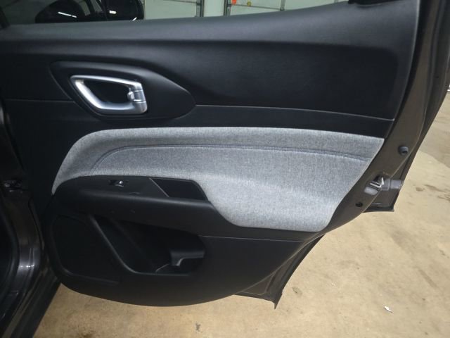 Used 2022 Jeep Compass Latitude w/ Convenience Group image 8