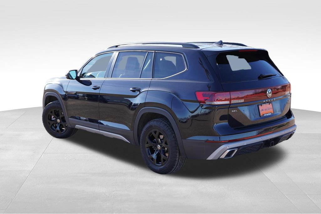 Used 2024 Volkswagen Atlas Peak Edition SEL image 7