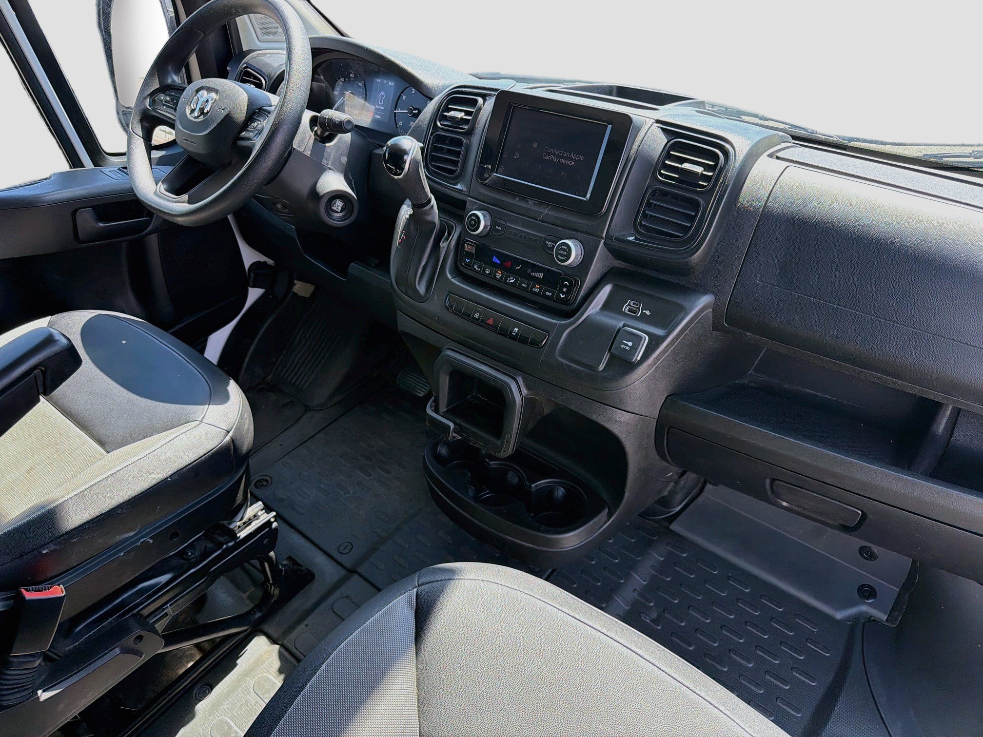 Used 2025 RAM ProMaster 2500 w/ Convenience Group FWD image 12