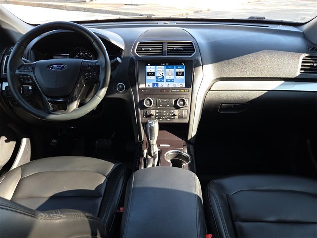 Used 2019 Ford Explorer XLT w/ Equipment Group 202A image 11