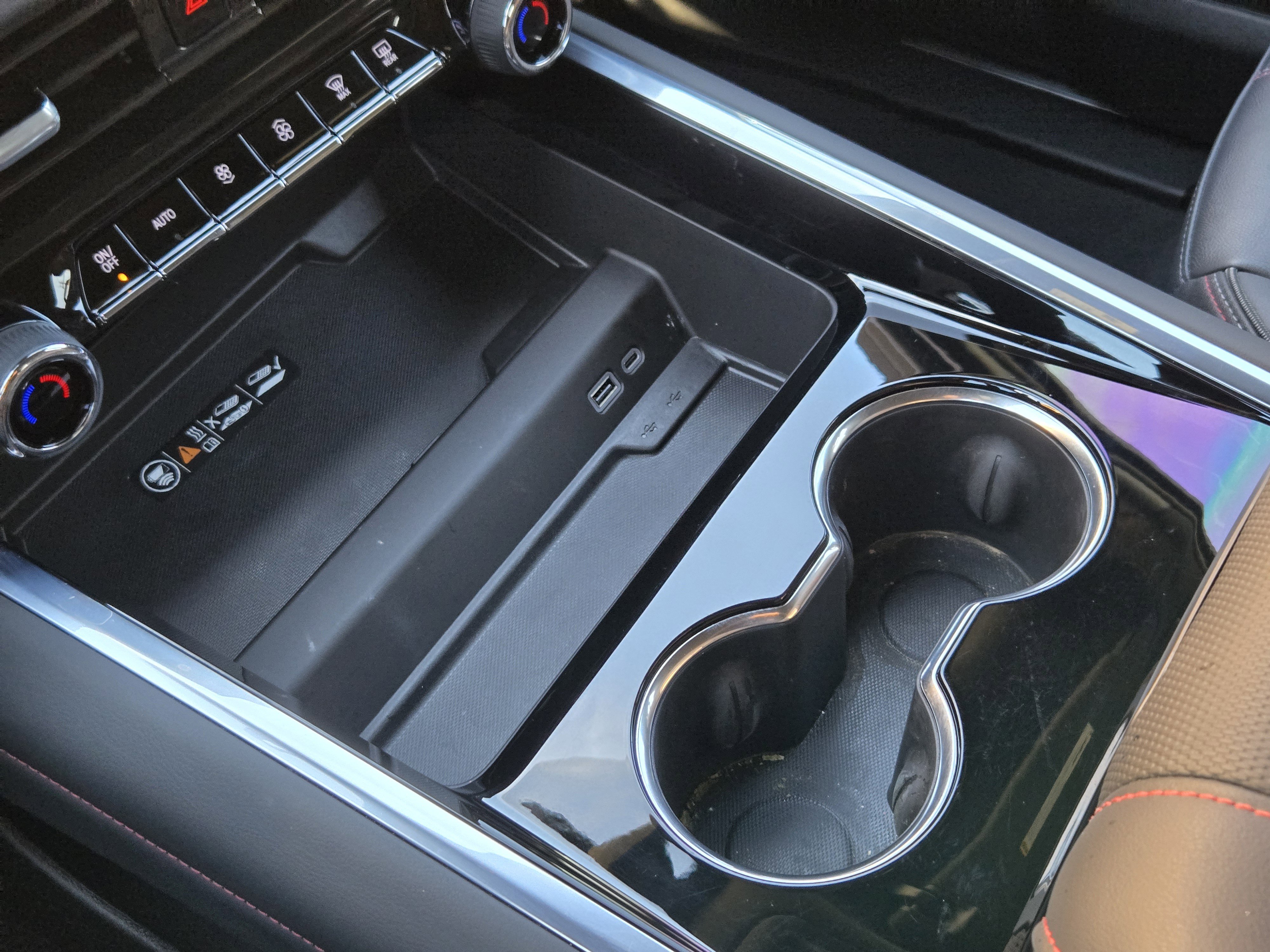 Used 2025 Chevrolet Tahoe RST w/ Comfort Package image 30