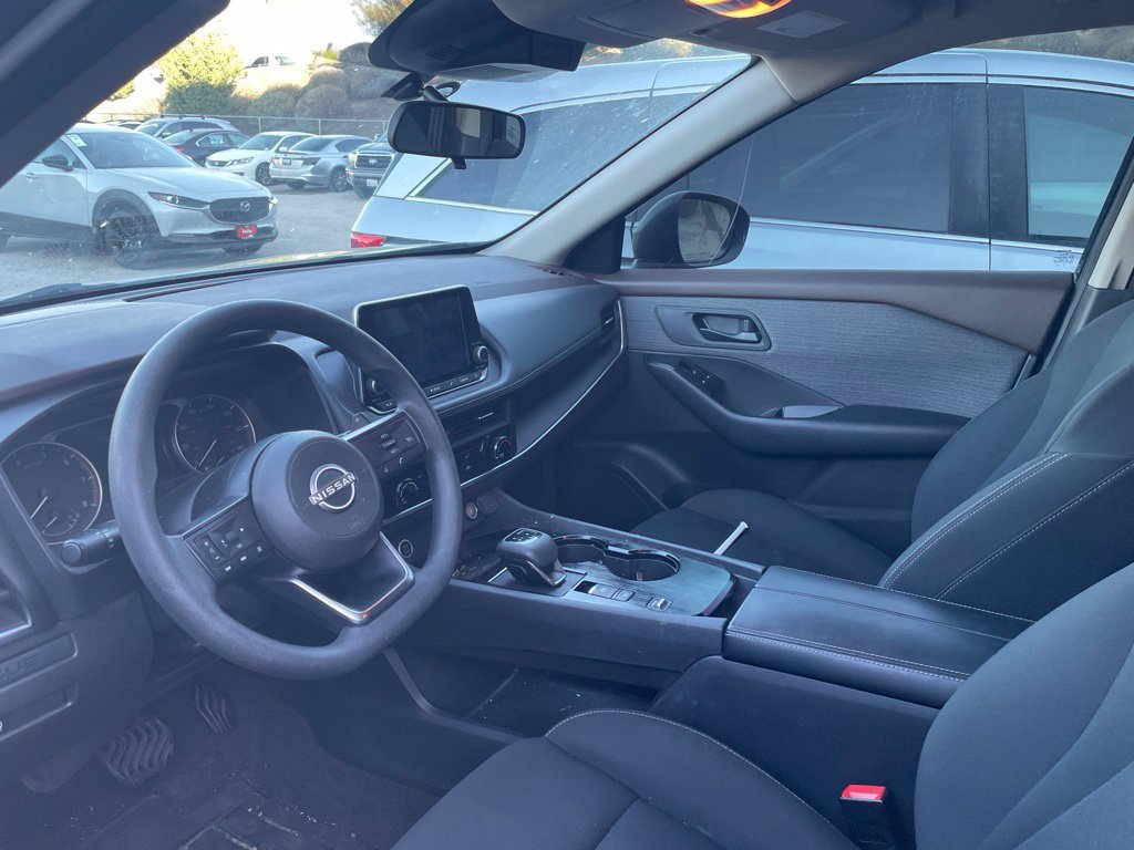 Used 2023 Nissan Rogue S FWD image 8