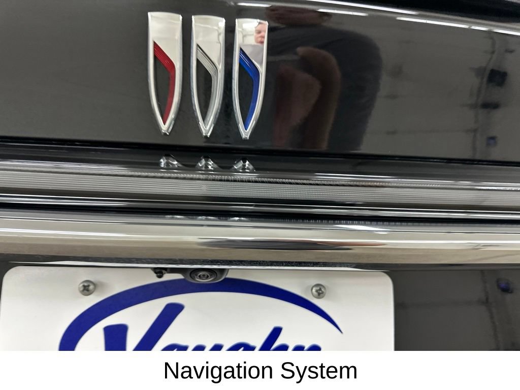 Used 2025 Buick Enclave Avenir w/ Super Cruise Package AWD/4WD image 17
