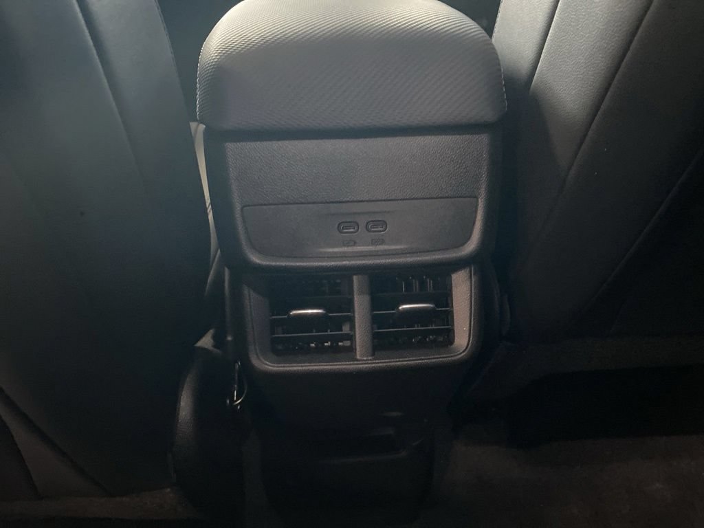 New 2026 Chevrolet Equinox LT w/ Convenience Package II AWD/4WD image 13