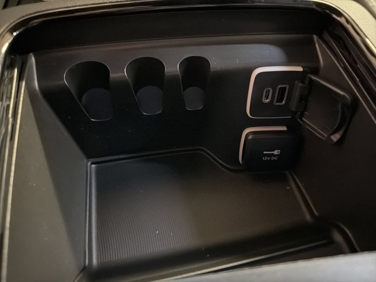 New 2027 Chrysler Pacifica Limited w/ S Appearance Package FWD image 28