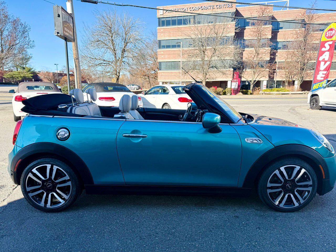 Used 2020 MINI Cooper S image 10
