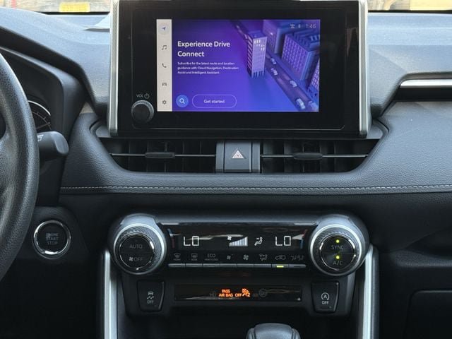 Used 2025 Toyota RAV4 XLE FWD image 17