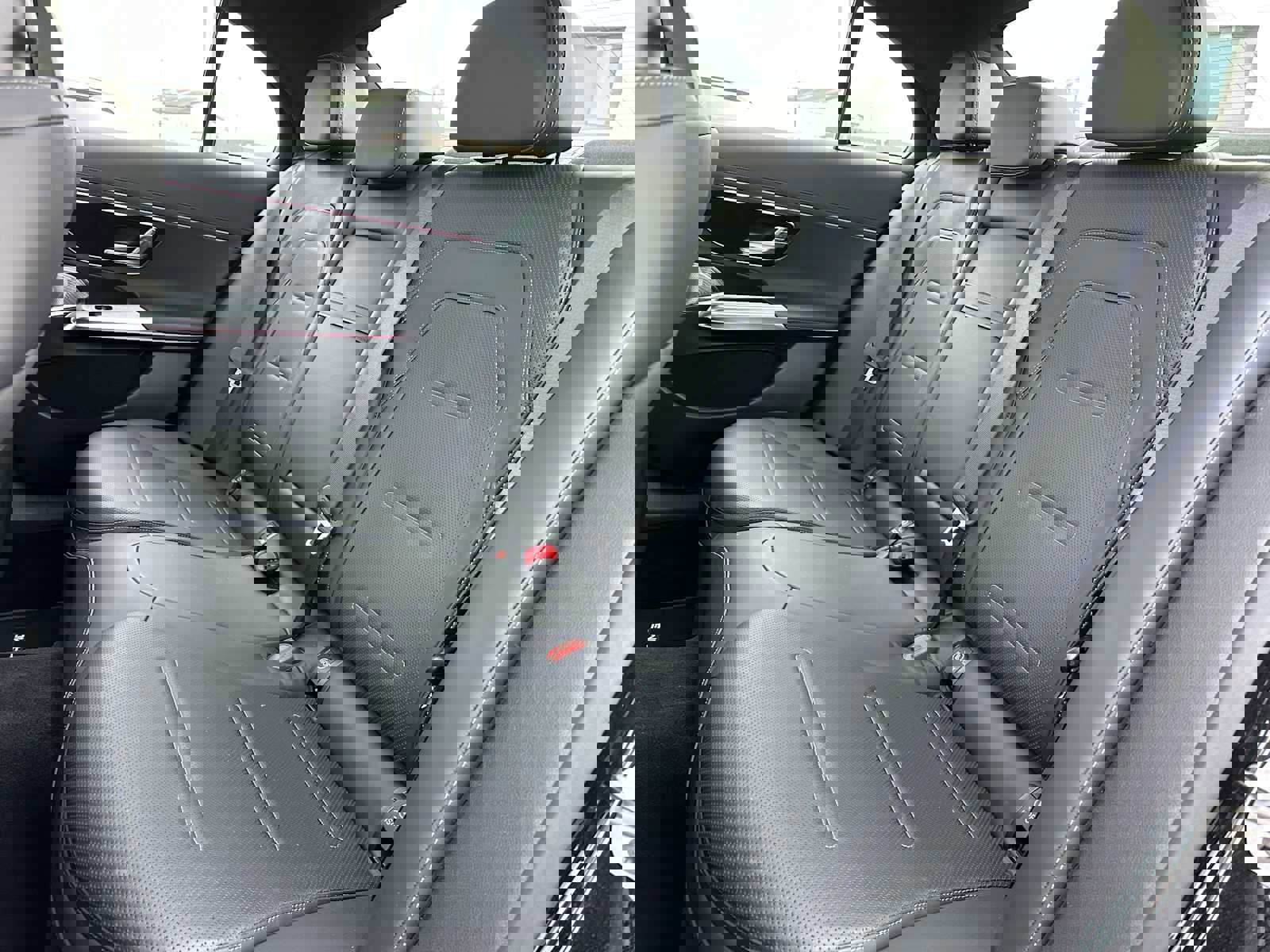 Used 2025 Mercedes-Benz E 53 AMG e 4MATIC Sedan image 17