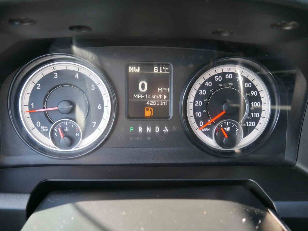 Used 2018 RAM 3500 Tradesman w/ Chrome Appearance Group image 38