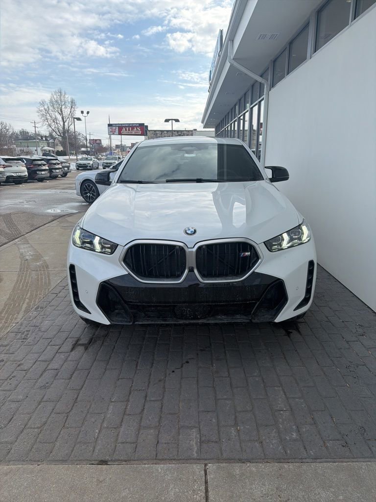 New 2026 BMW X6 M60i image 2