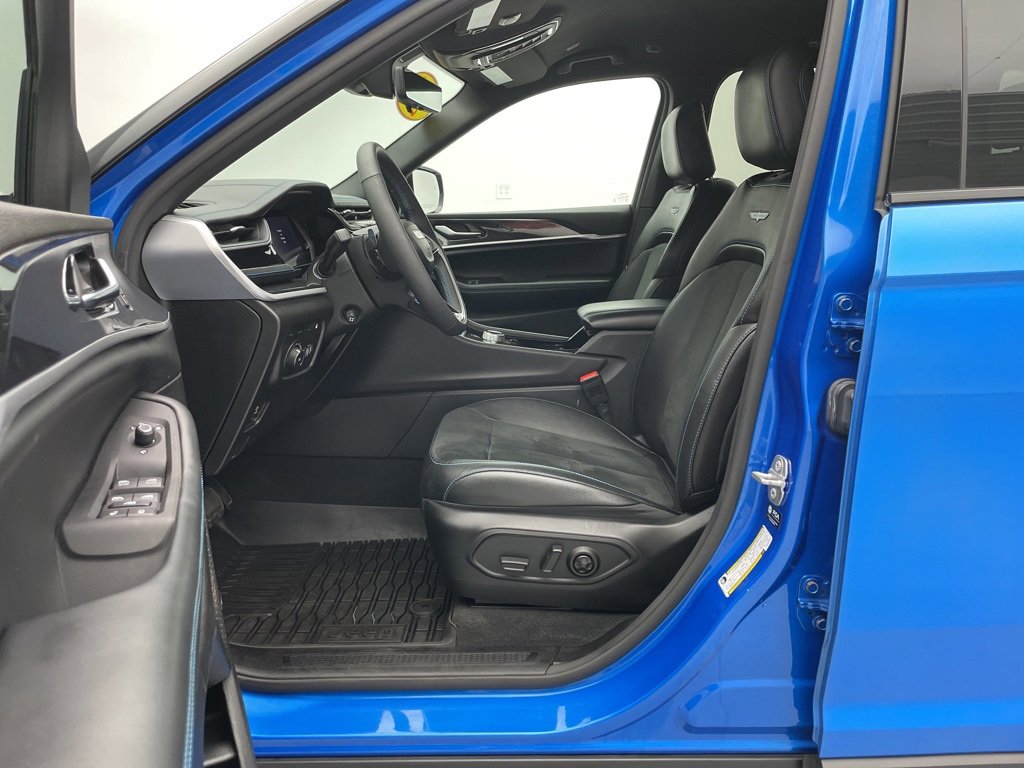 Used 2022 Jeep Grand Cherokee Trailhawk w/ Advanced Protech Group II image 14