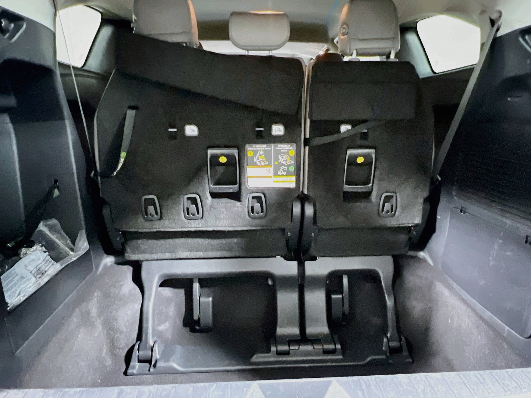 Used 2025 Toyota Sienna XLE FWD image 34