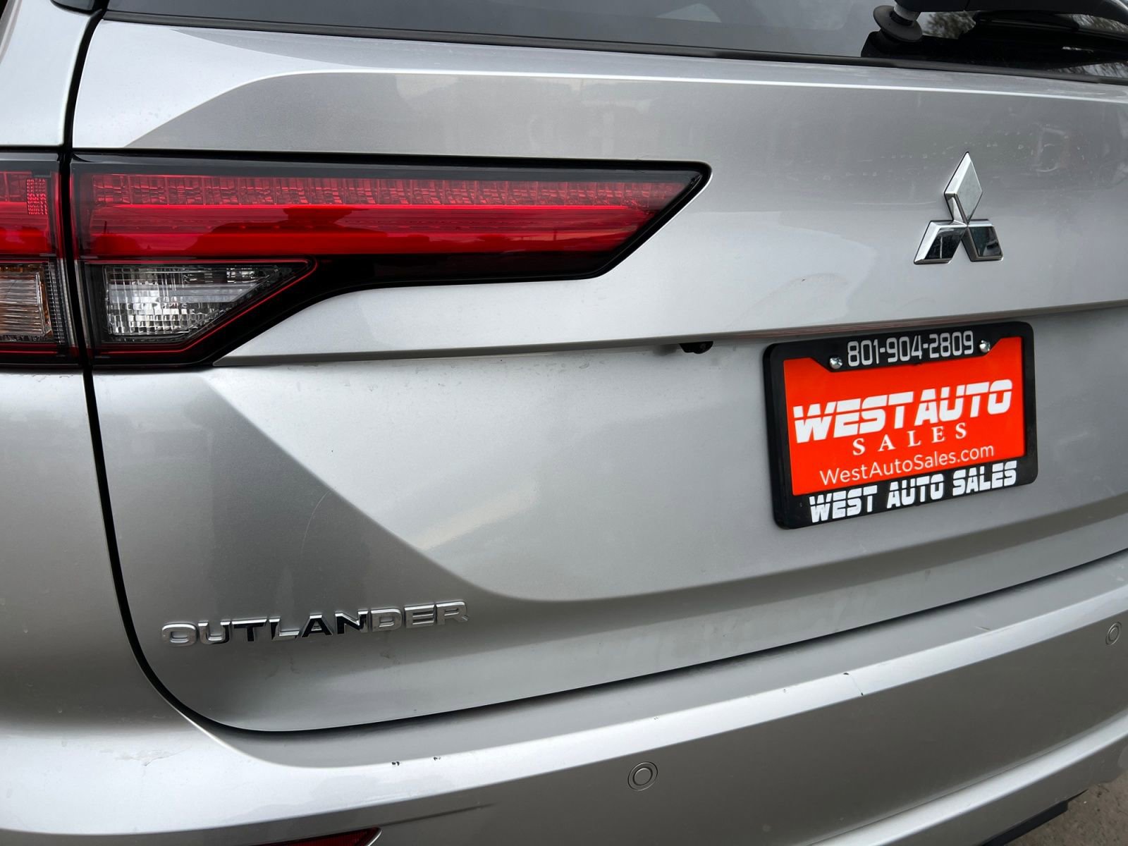 Used 2023 Mitsubishi Outlander SE AWD/4WD image 29