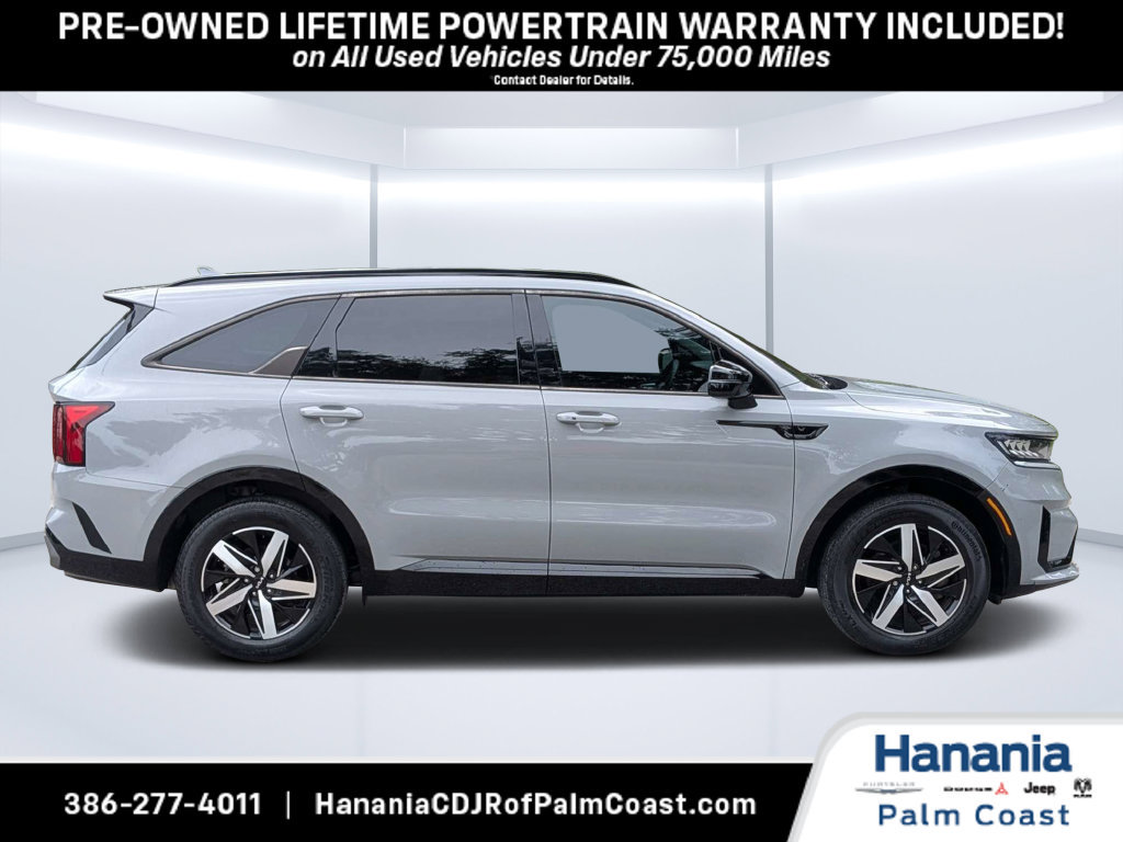 Used 2023 Kia Sorento EX w/ Panoramic Sunroof Package FWD image 2