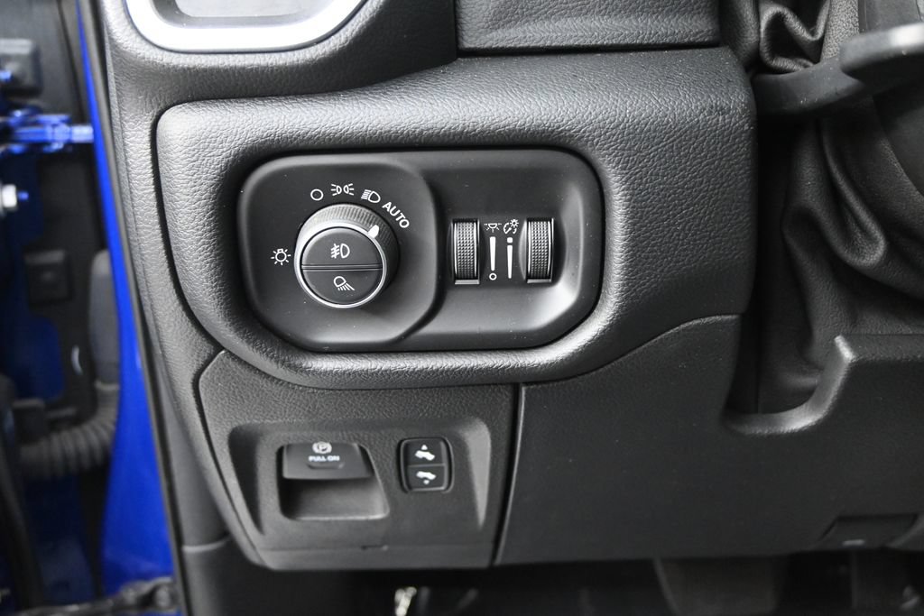 Used 2019 RAM 1500 Big Horn AWD/4WD image 23