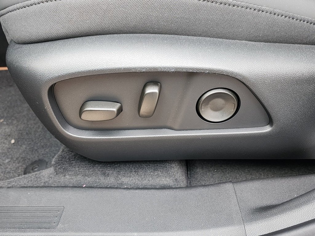 New 2026 GMC Terrain AT4 w/ Convenience Package III image 17