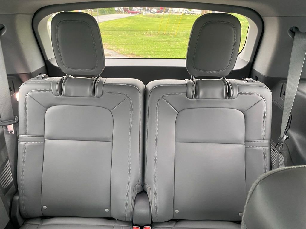 Used 2021 Lincoln Aviator Reserve RWD image 32