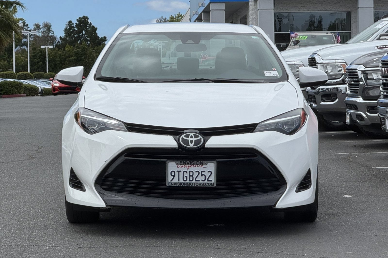 Used 2019 Toyota Corolla LE w/ Carpet Mat Package (TMS) FWD image 10