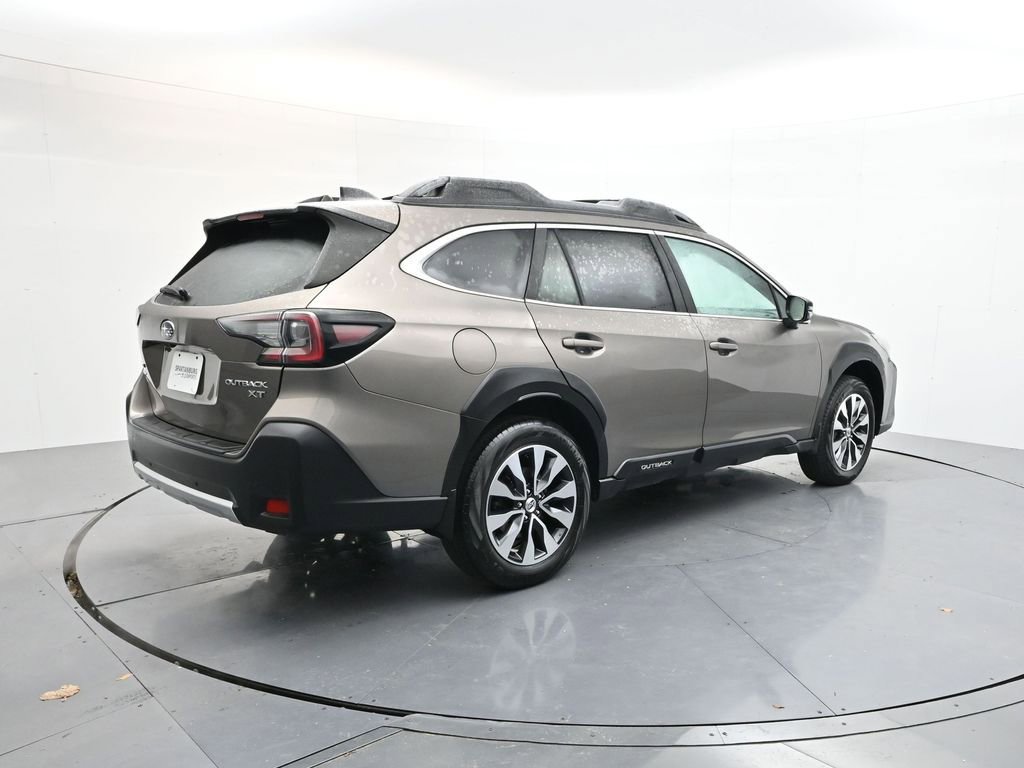 Used 2023 Subaru Outback Limited XT image 7