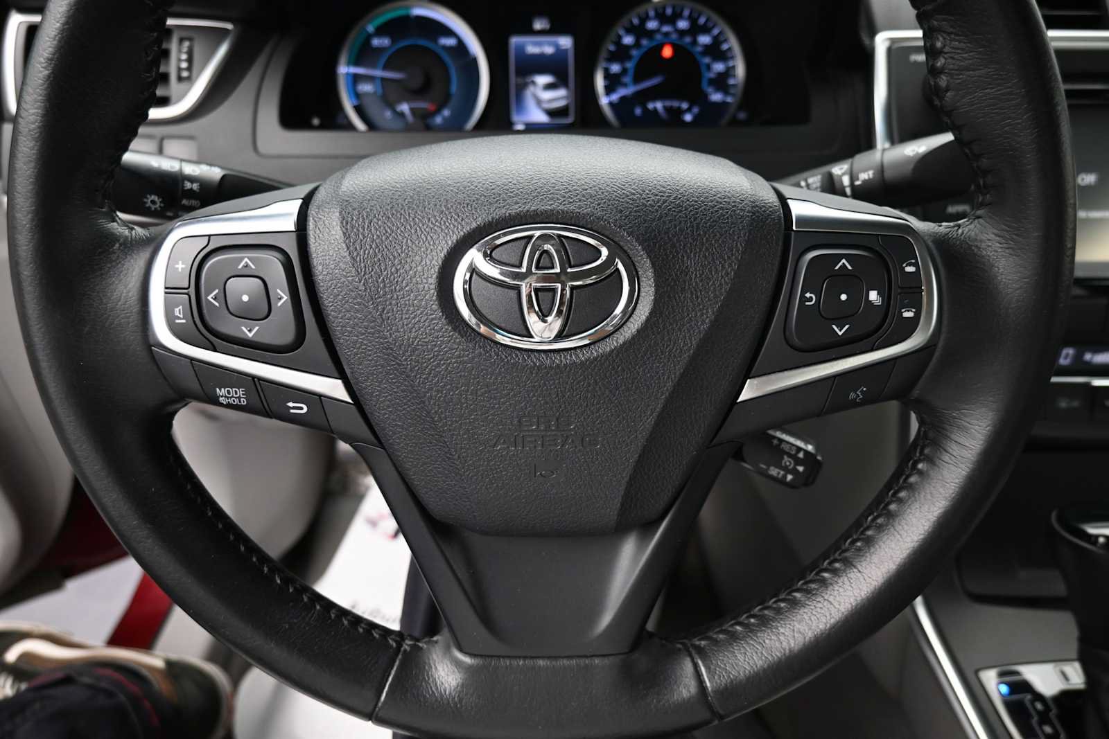 Used 2015 Toyota Camry XLE FWD image 6