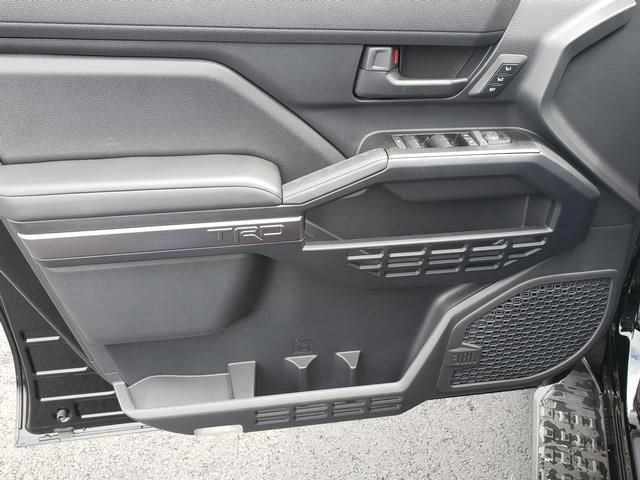 New 2026 Toyota 4Runner TRD Off-Road Premium AWD/4WD image 11