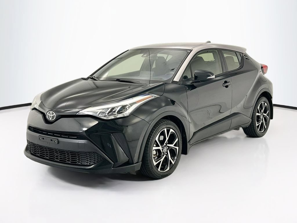 Used 2020 Toyota C-HR XLE FWD image 1