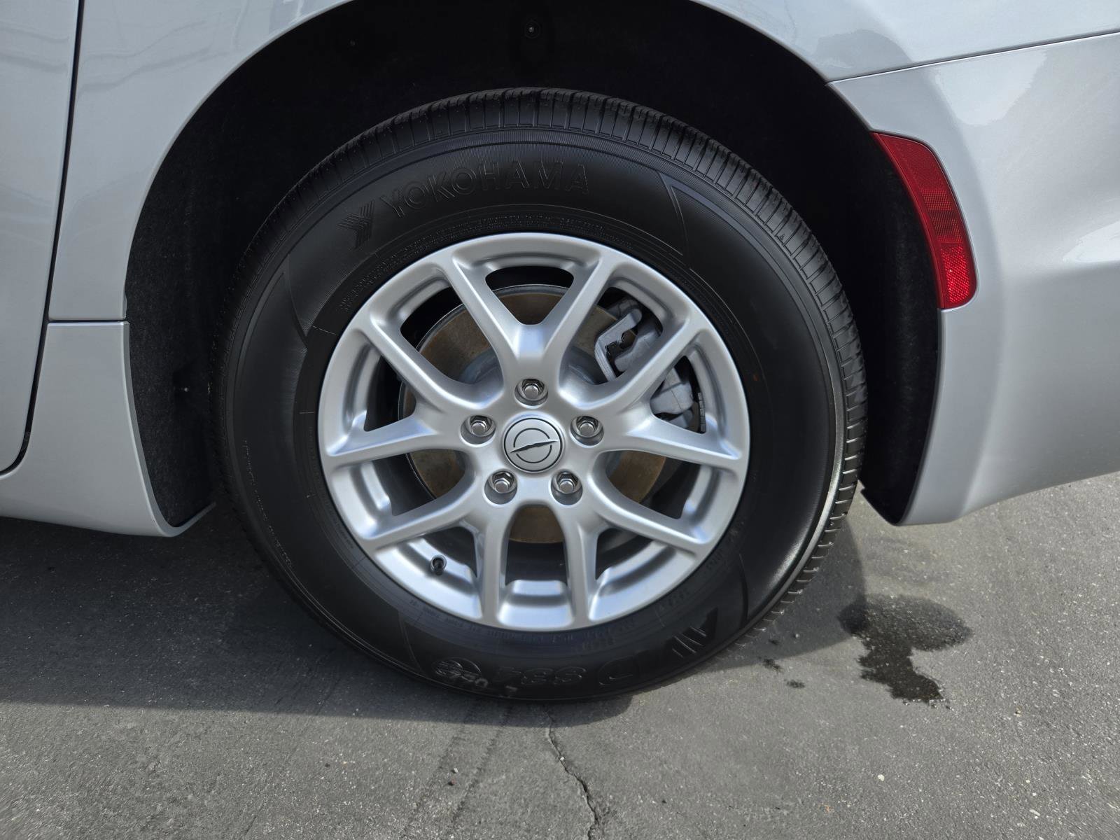 New 2026 Chrysler Pacifica Select image 35