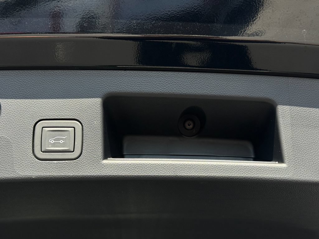 Used 2026 Chevrolet Equinox RS FWD image 13