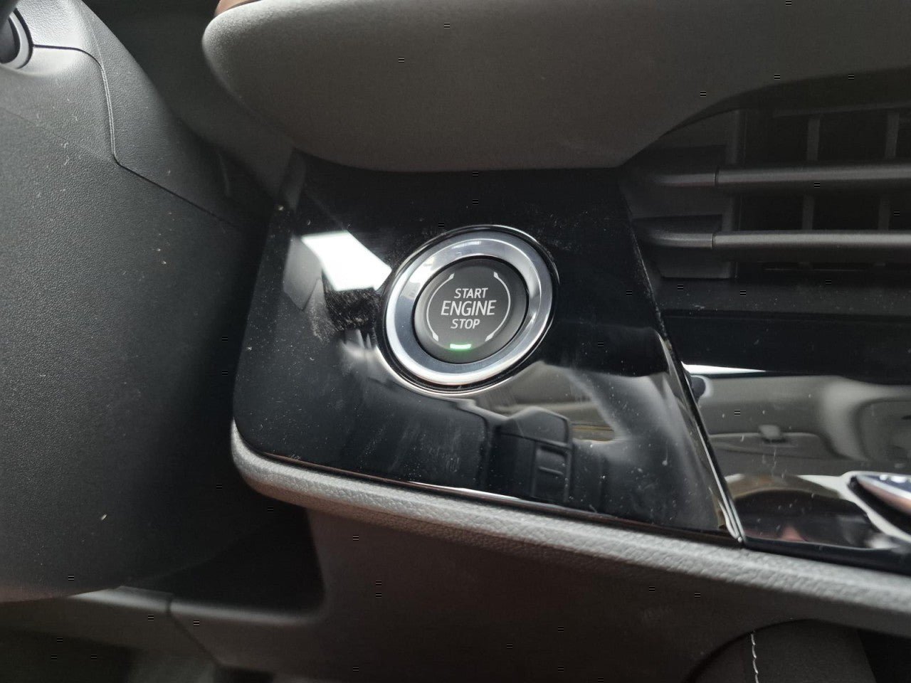 New 2026 Buick Envision Sport Touring AWD/4WD image 21