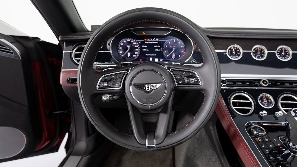 Used 2023 Bentley Continental GT V8 image 13