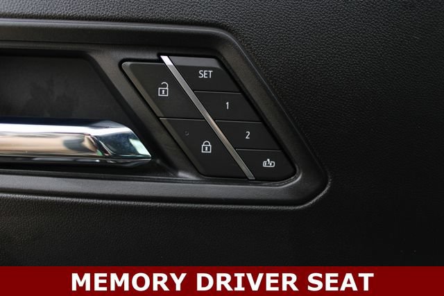Used 2025 GMC Canyon Denali AWD/4WD image 5