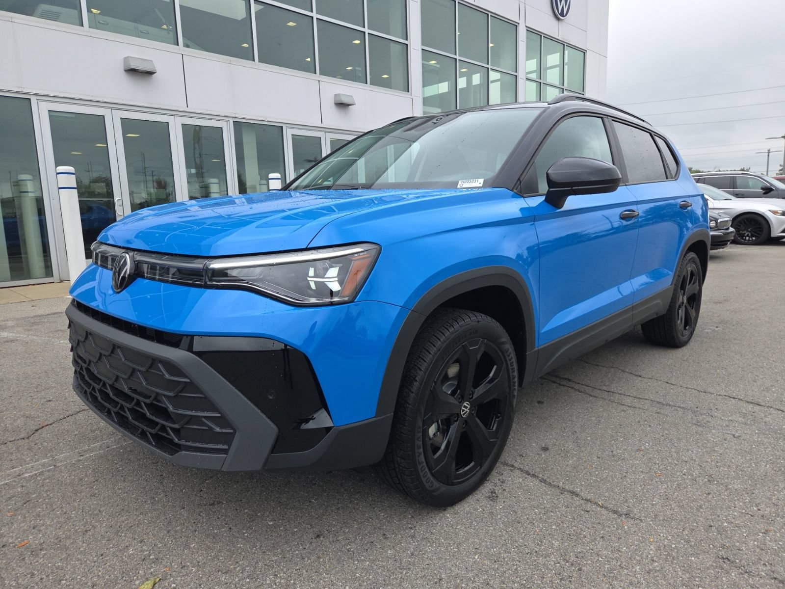 New 2027 Volkswagen Taos SE AWD/4WD image 12