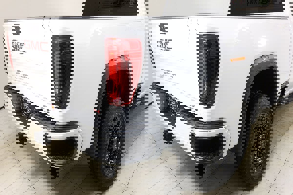 Used 2023 GMC Sierra 2500 AT4 w/ AT4 Preferred Package AWD/4WD image 45