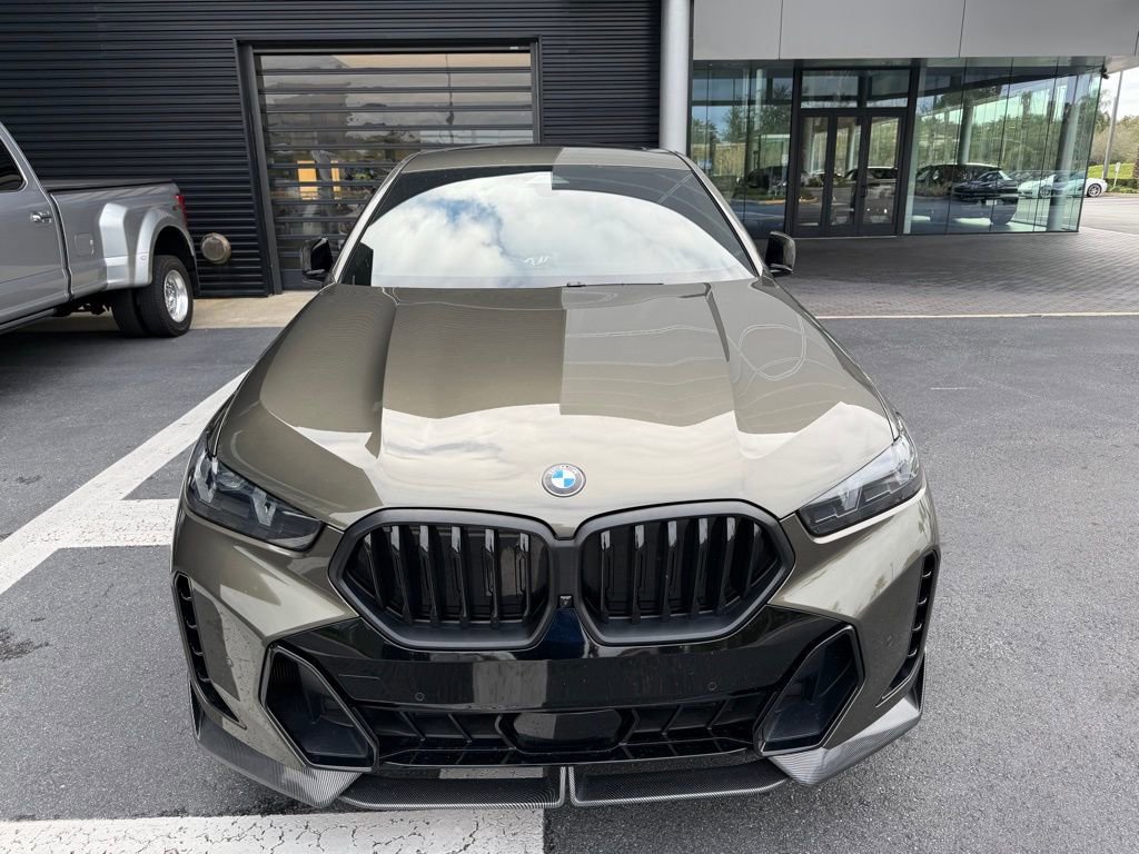 Used 2024 BMW X6 xDrive40i w/ Premium Package image 3
