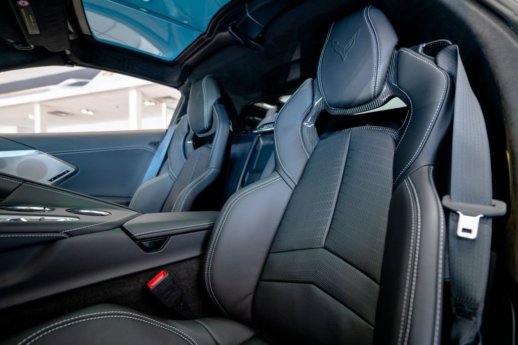 New 2026 Chevrolet Corvette Stingray Premium Cpe w/ Z51 Performance Package RWD image 5