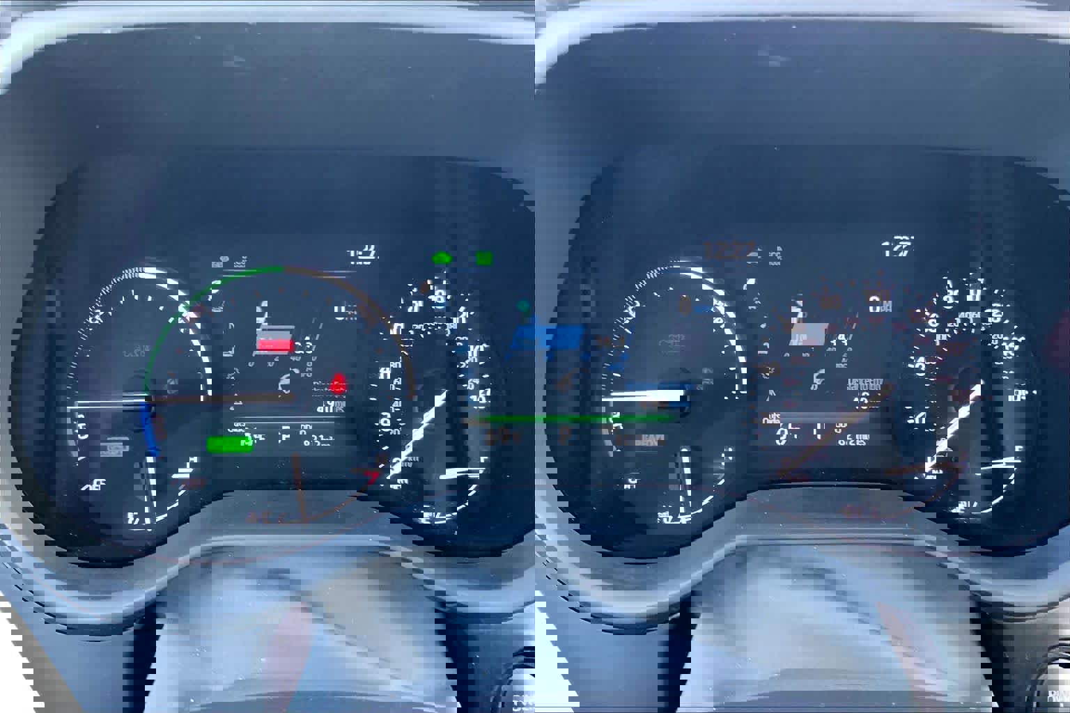 Used 2025 Toyota Sienna XLE w/ XLE Plus Package image 23